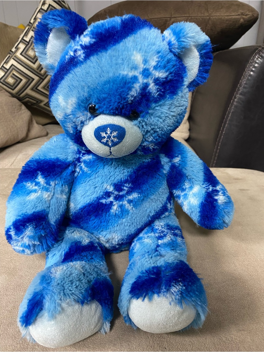 Lush Blue Tie-Dye Snowflake Bear
